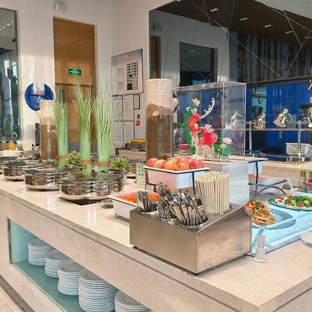 Holiday Inn Express Beijing Yizhuang, an IHG Hotel Bagian luar foto