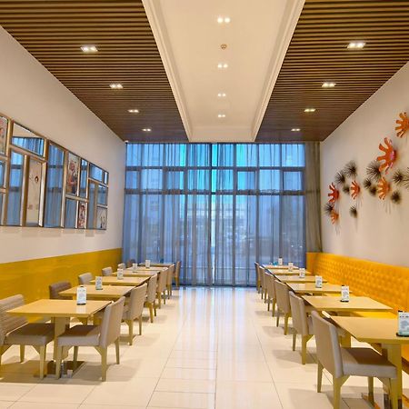 Holiday Inn Express Beijing Yizhuang, an IHG Hotel Bagian luar foto